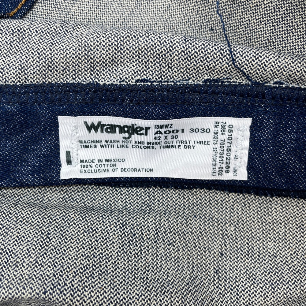 Wrangler Cowboy Cut 13MWZ Jeans 42x30 Indigo Blue Denim Original Fit NWT Western - Picture 4 of 4